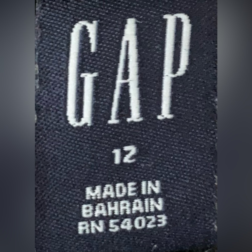 Gently Used | In Great Condition | Gap | Size : 1… - image 7